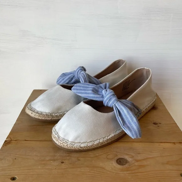 Torrid Ivory Canvas Espadrille Flats NWT! Size 11.5 - Picture 1 of 13